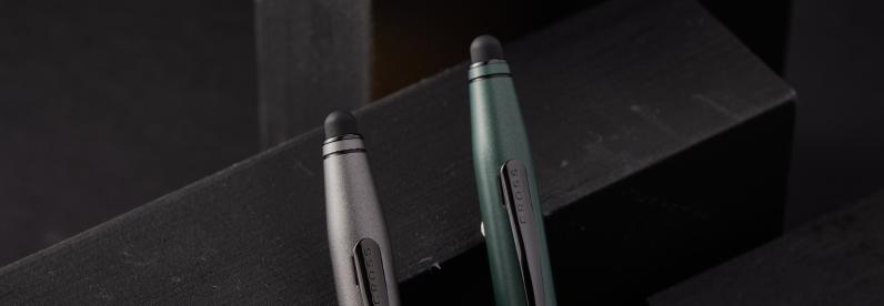 Stylus tops of the Tech2 Titanium Grey Pen and Tech2 Green Pen.